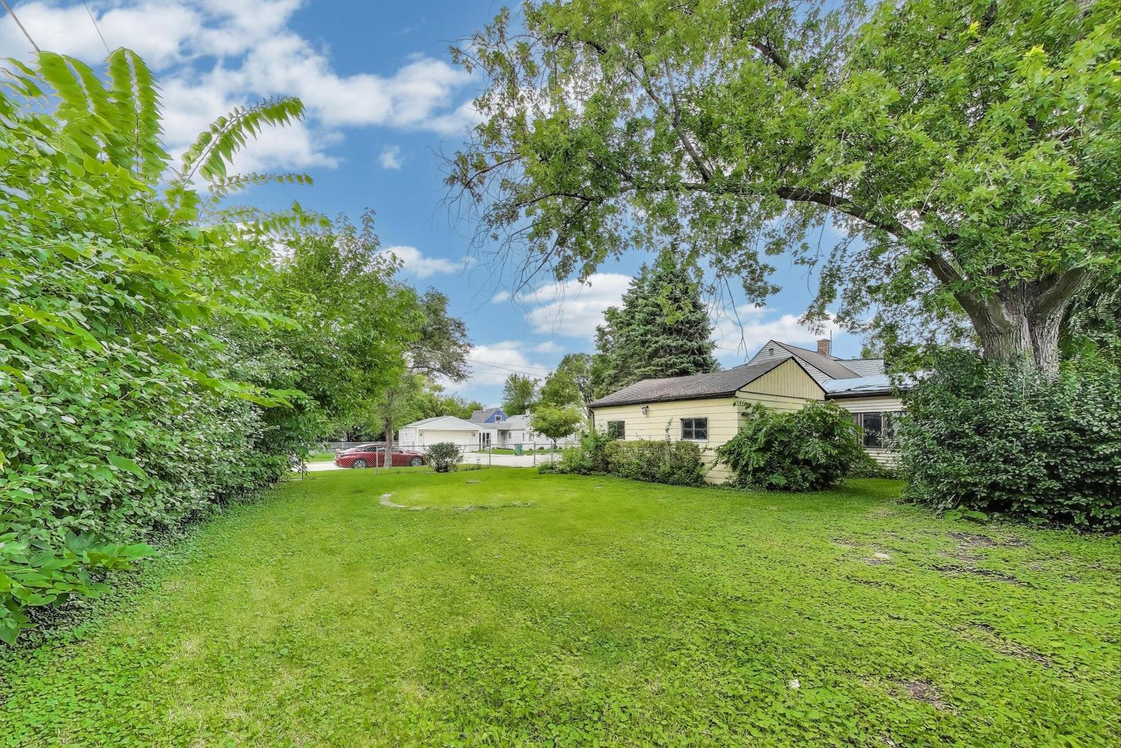 219 E Berkshire Avenue, Lombard, IL 60148