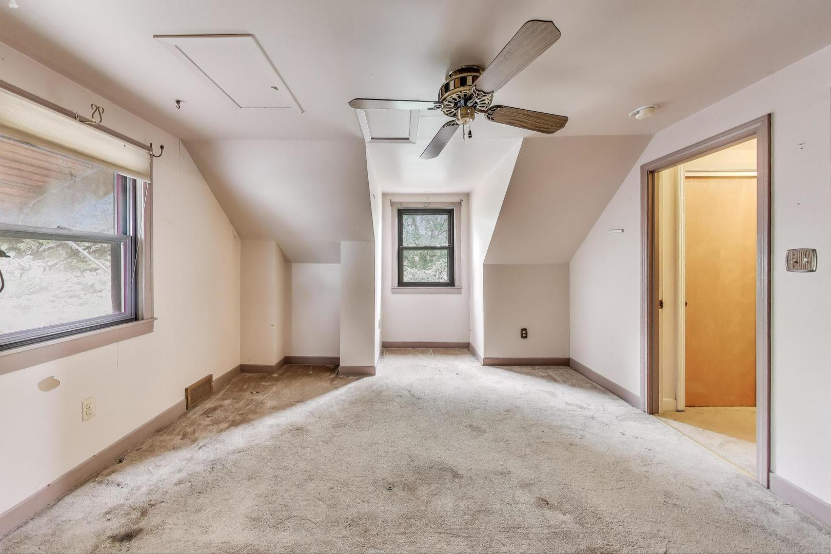 219 E Berkshire Avenue, Lombard, IL 60148