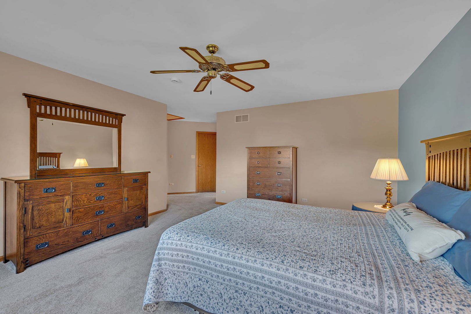 390 Kromray Road, Lemont, IL 60439