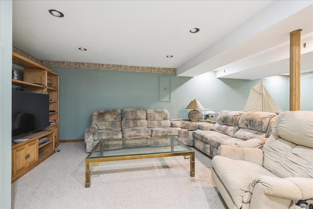 16609 W Saddlewood Drive, Lockport, IL 60441