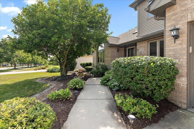 16609 W Saddlewood Drive, Lockport, IL 60441