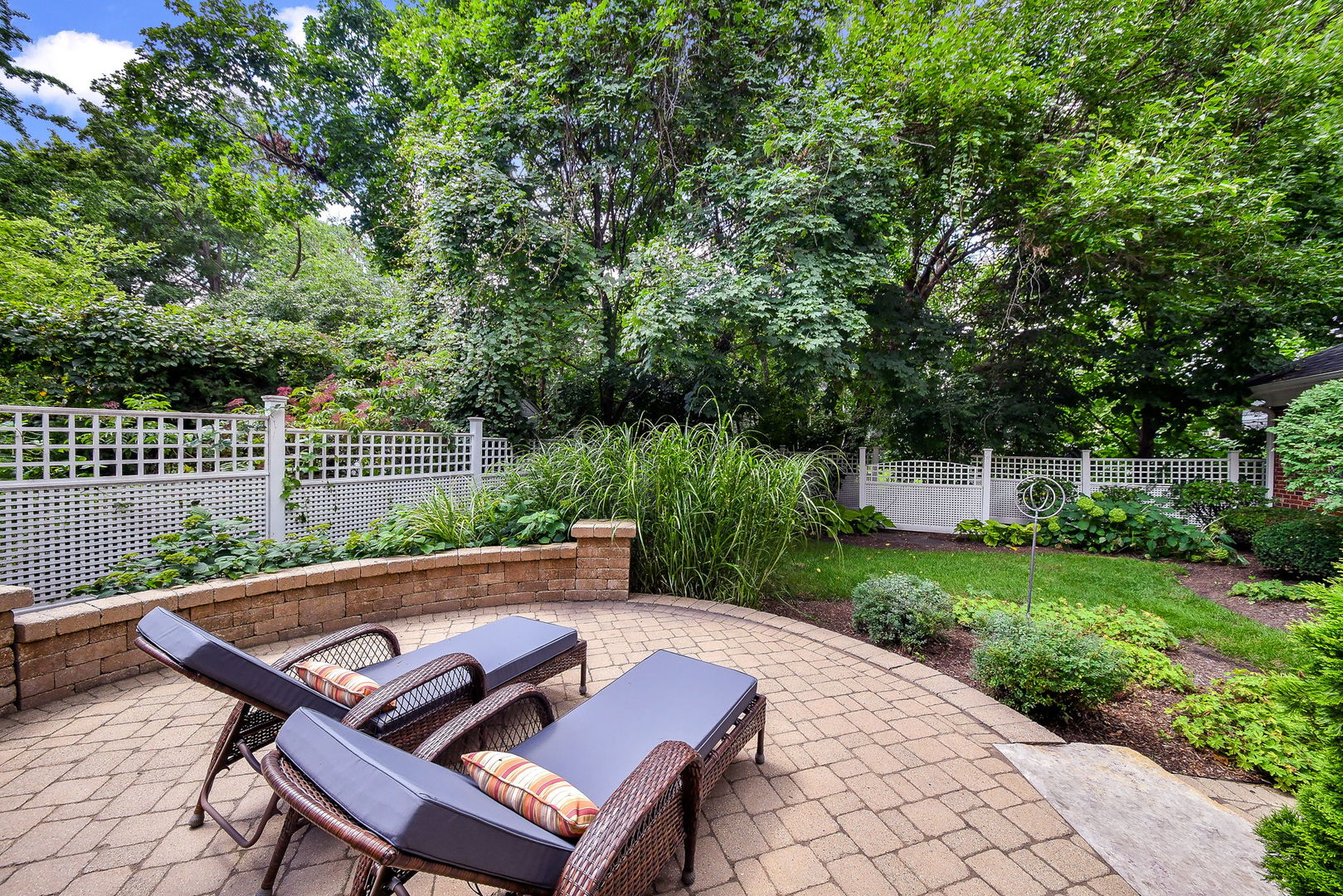 360 N Main Street, Glen Ellyn, IL 60137