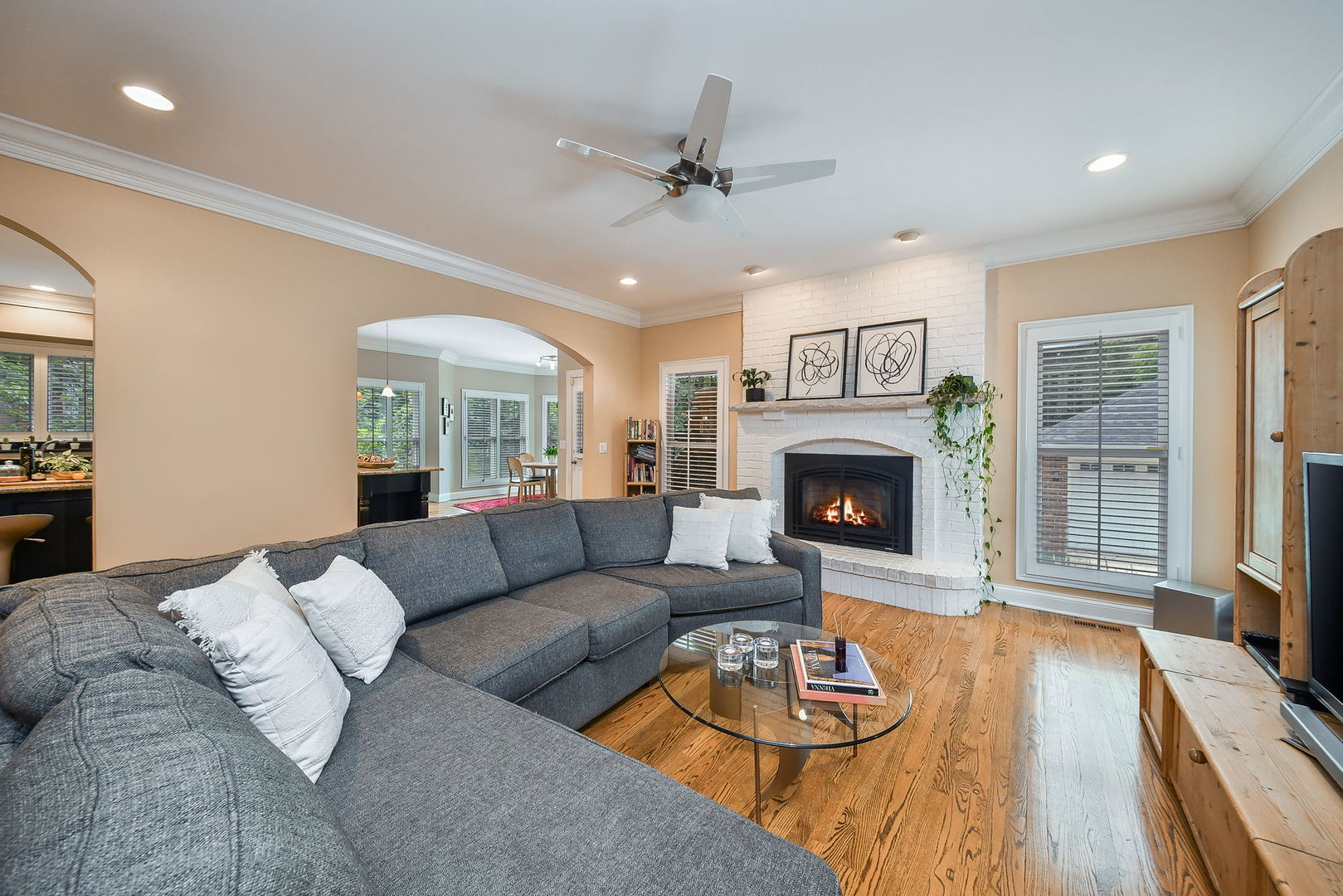 360 N Main Street, Glen Ellyn, IL 60137