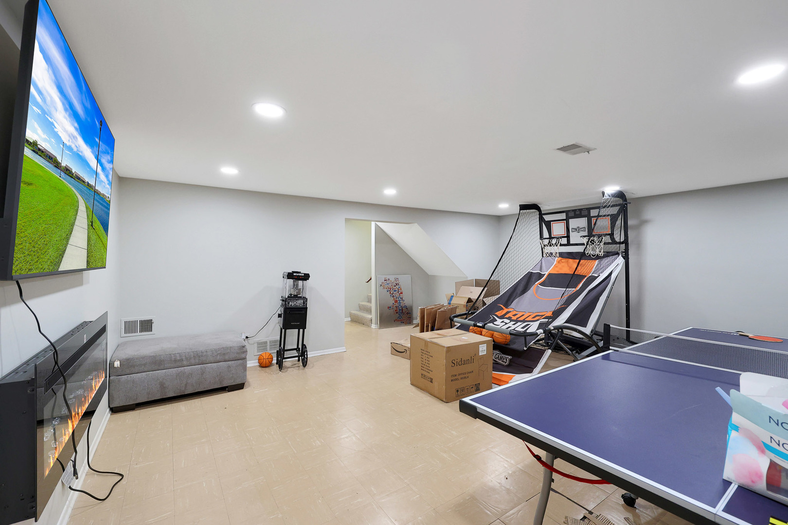 8440 Linder Court, Skokie, IL 60077