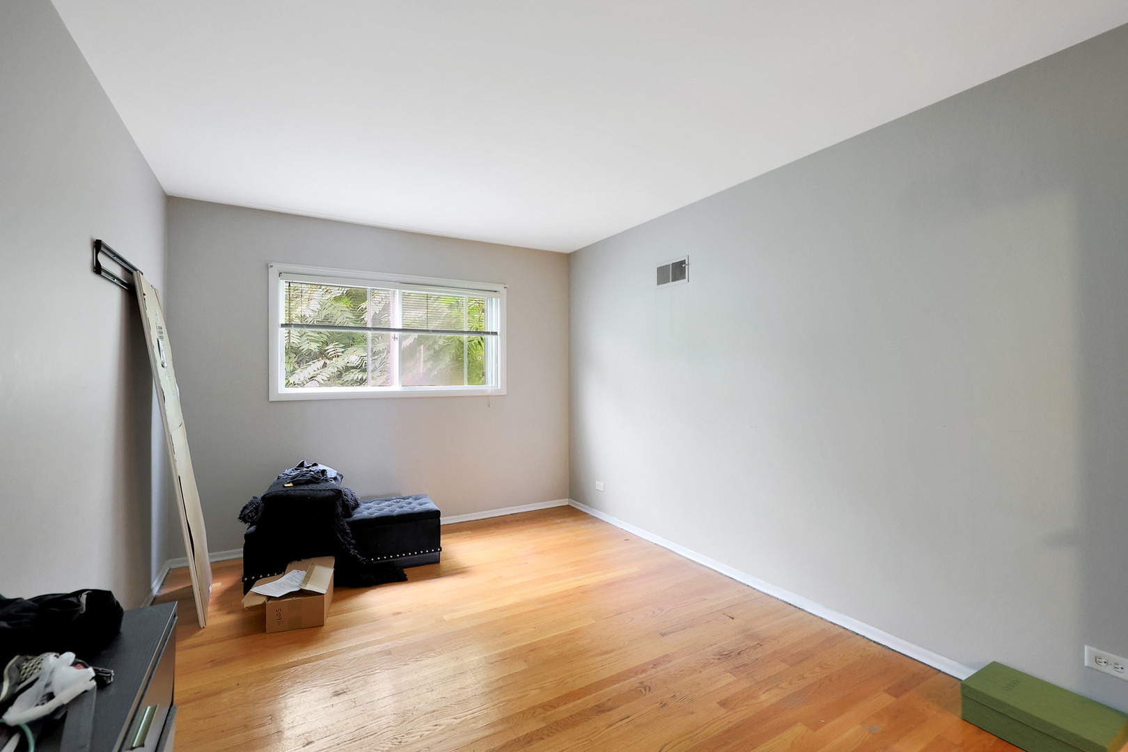 8440 Linder Court, Skokie, IL 60077