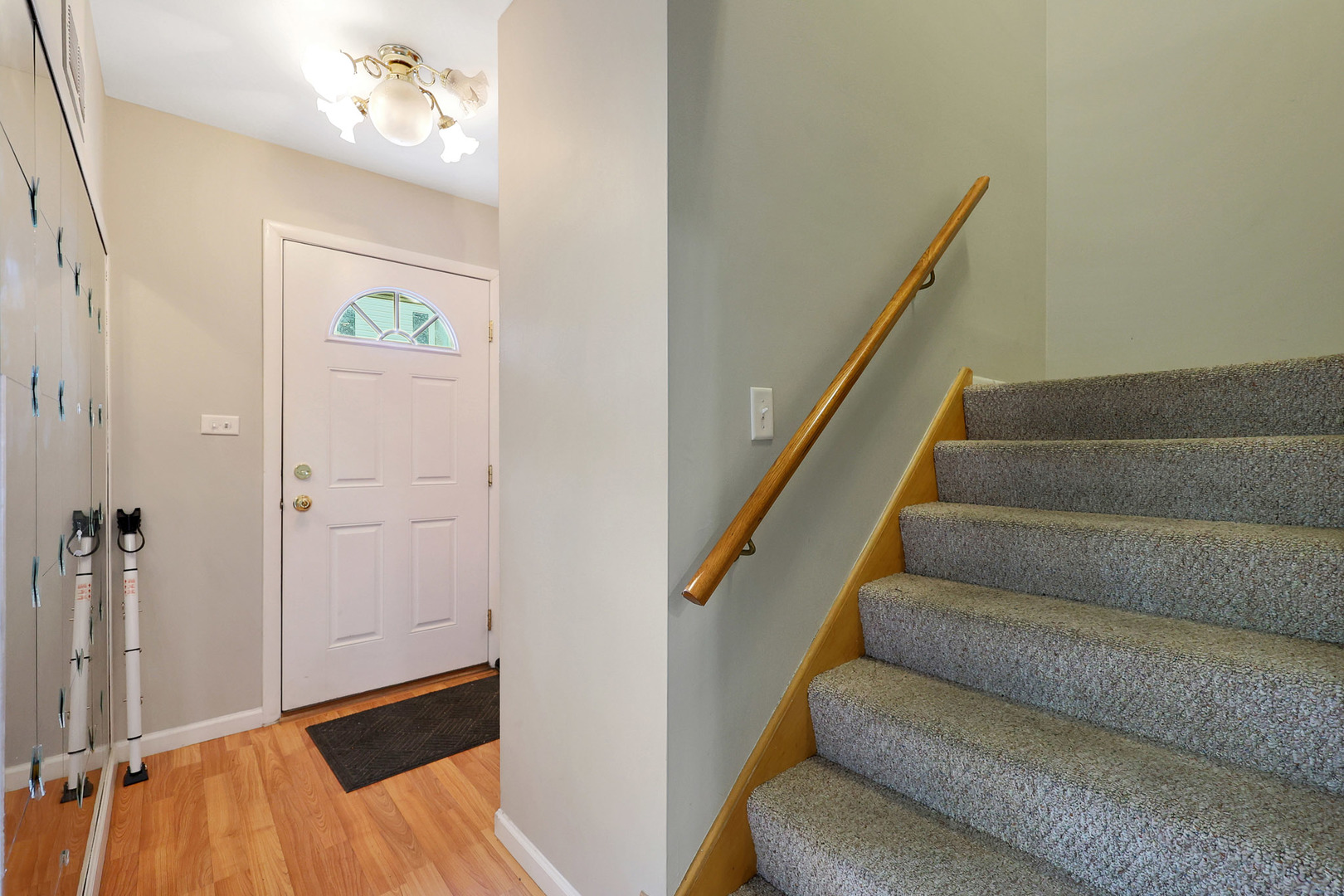 8440 Linder Court, Skokie, IL 60077