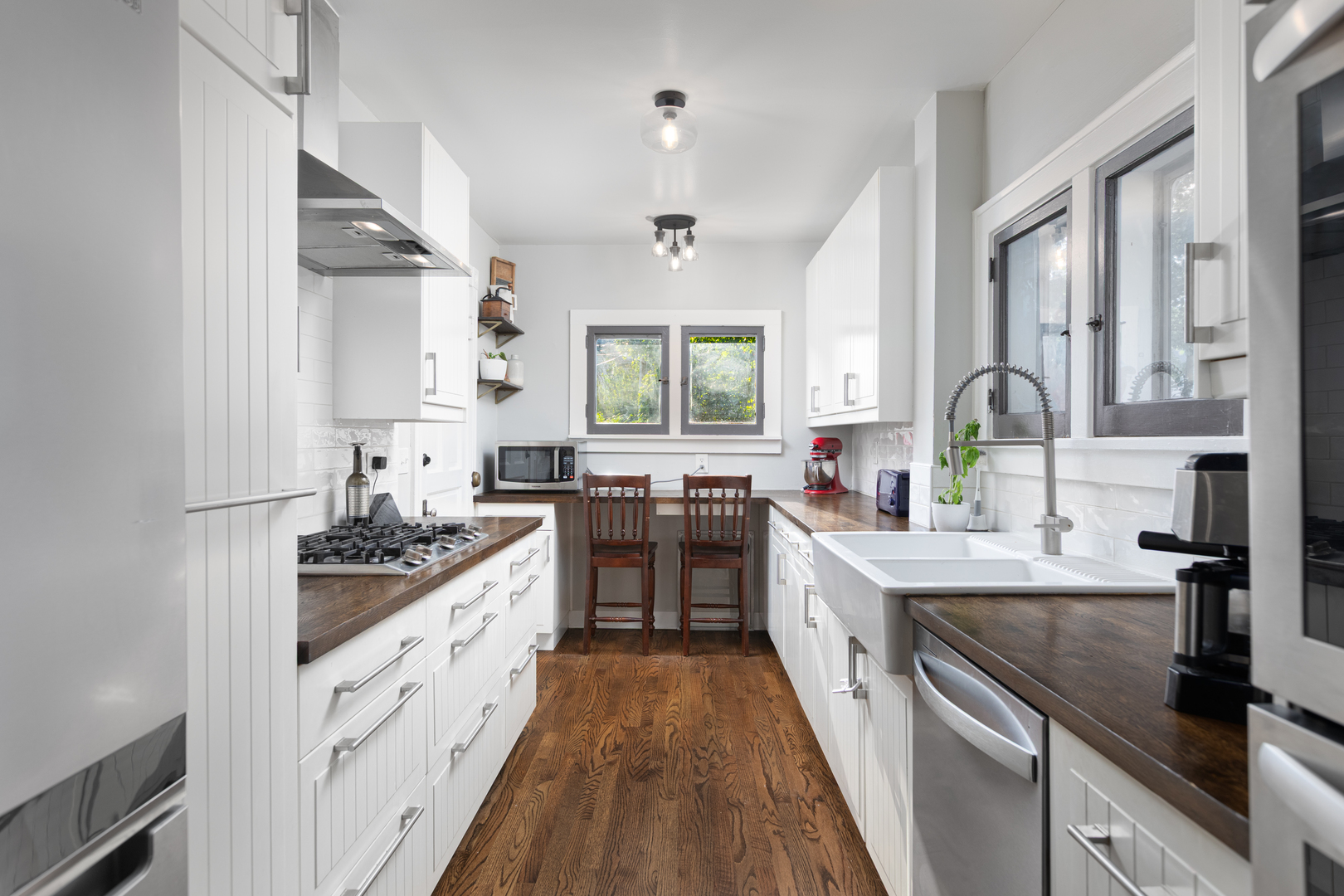 105 S Wright Street, Naperville, IL 60540