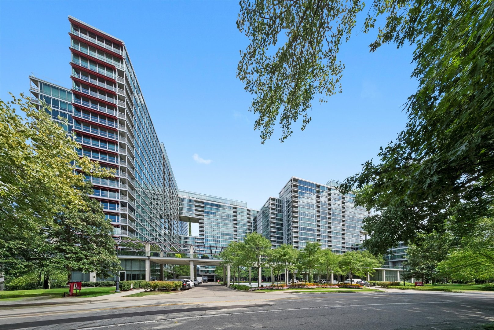 9725 Woods Drive #309, Skokie, IL 60077
