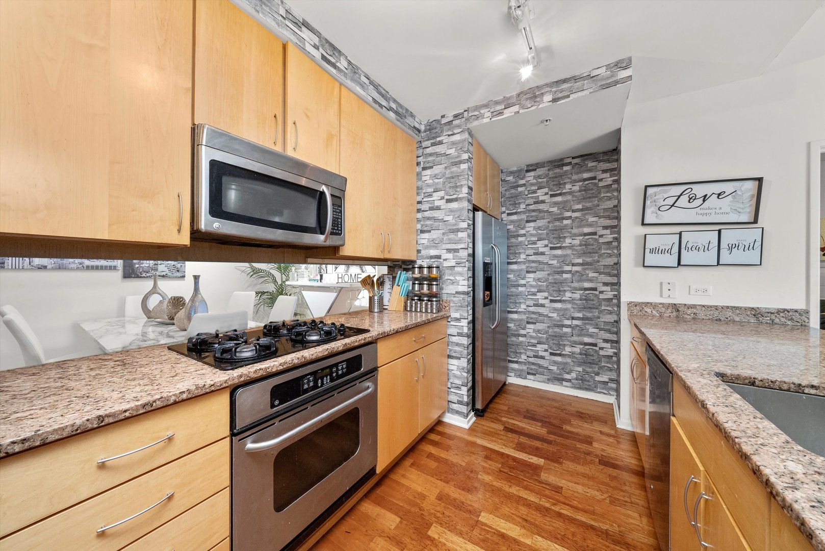9725 Woods Drive #309, Skokie, IL 60077