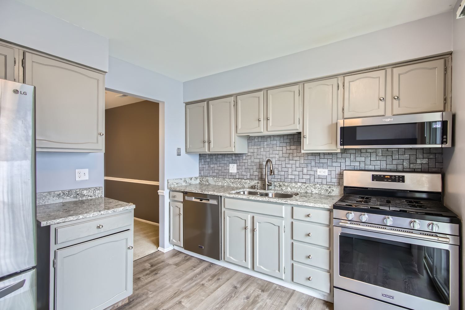 372 Springlake Lane #C, Aurora, IL 60504