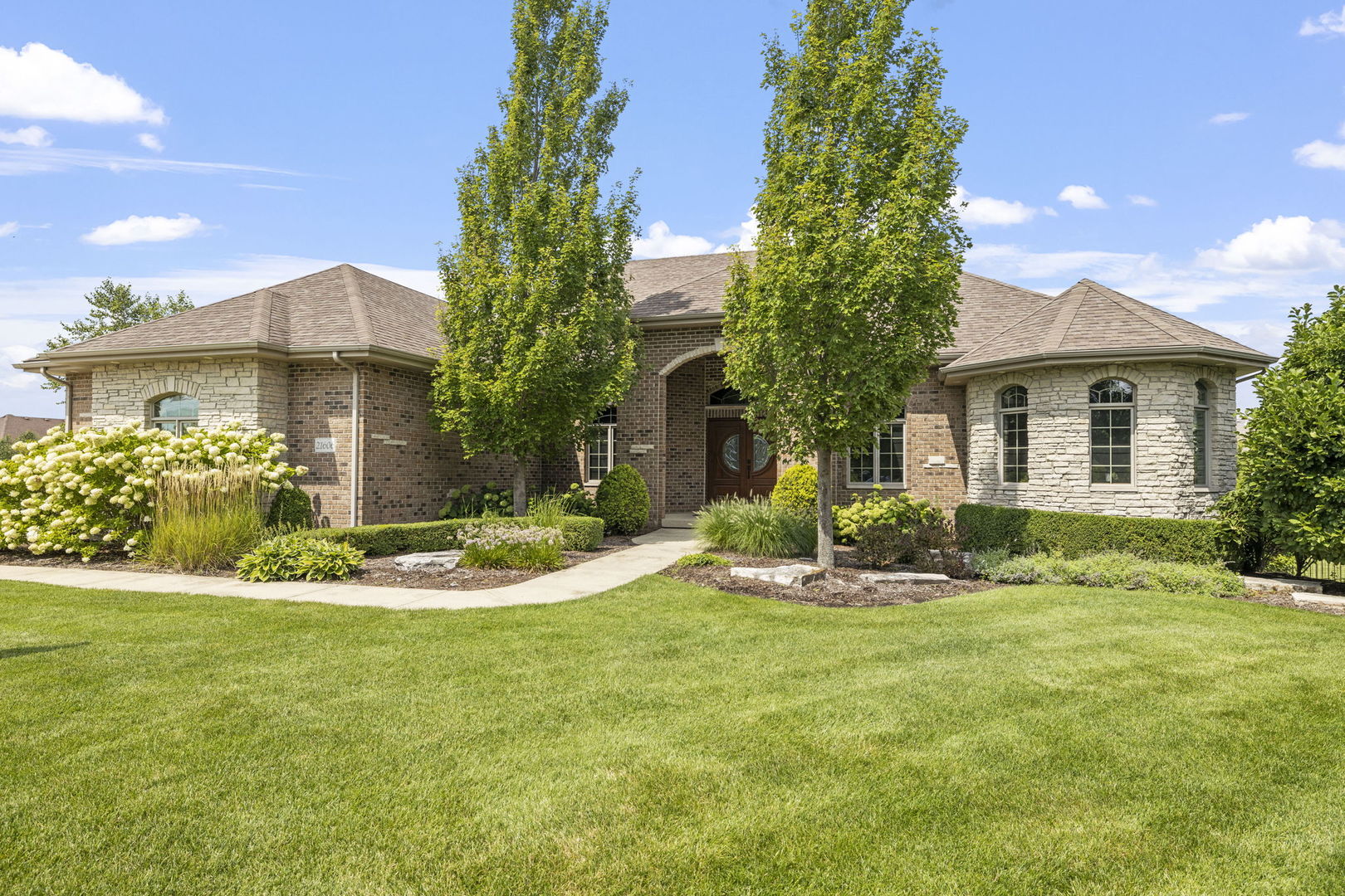 21606 Skyway Drive, Mokena, IL 60448