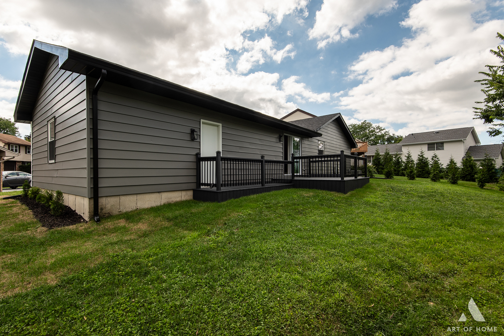 304 Fernwood Court, Westmont, IL 60559