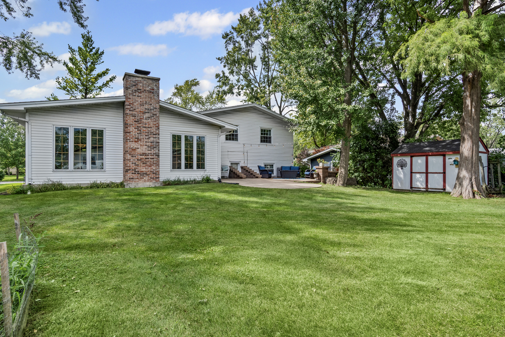 5809 Clover Drive, Lisle, IL 60532
