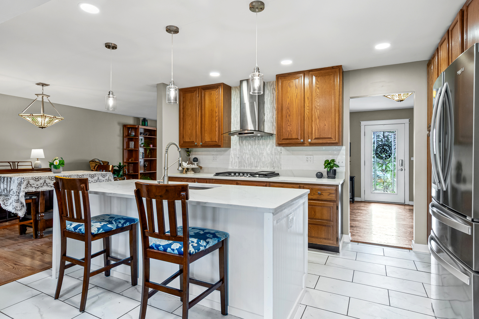 5809 Clover Drive, Lisle, IL 60532