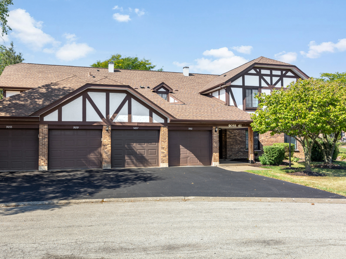9061 Somerset Court #16, Orland Park, IL 60462