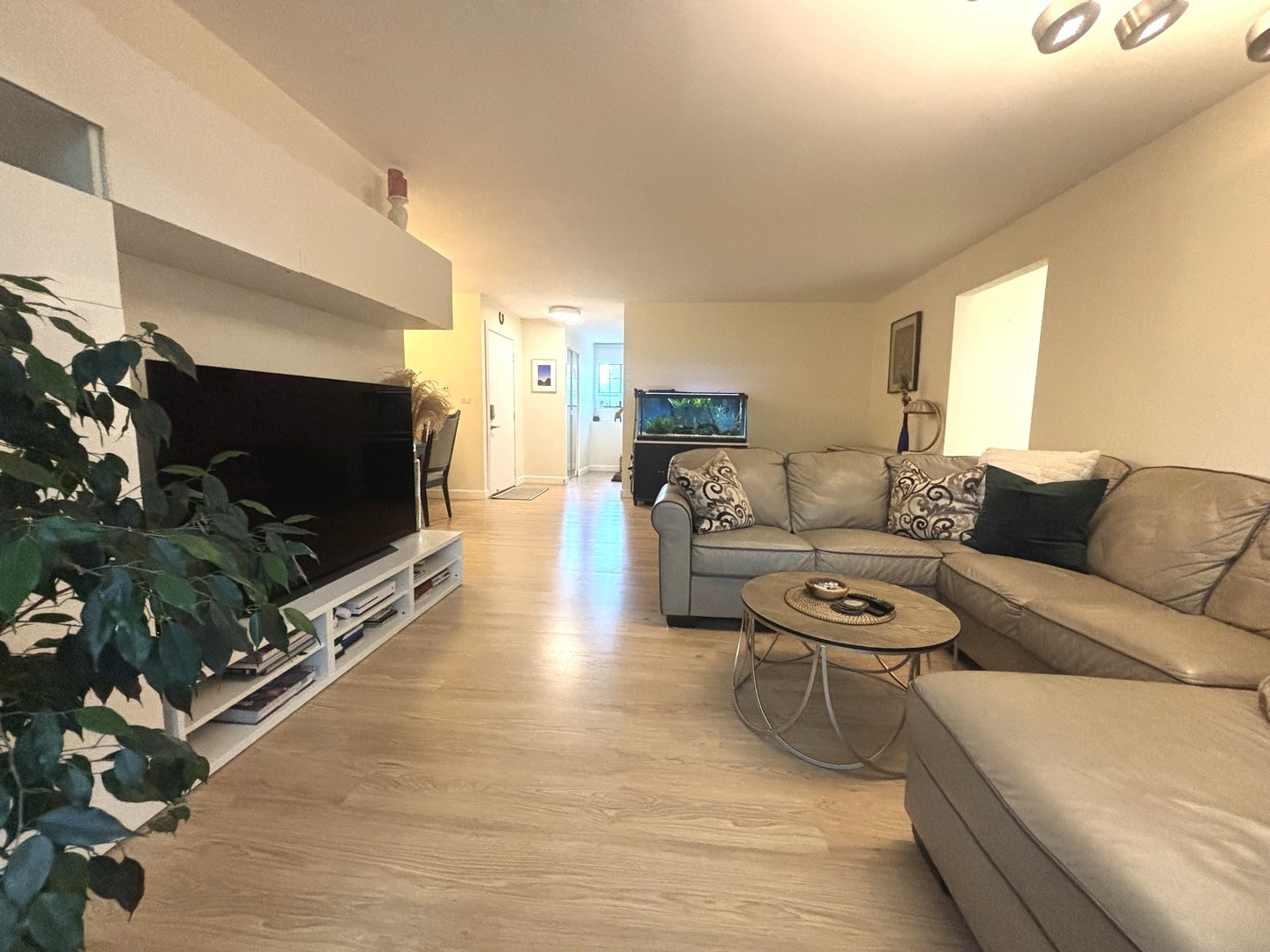 9061 Somerset Court #16, Orland Park, IL 60462