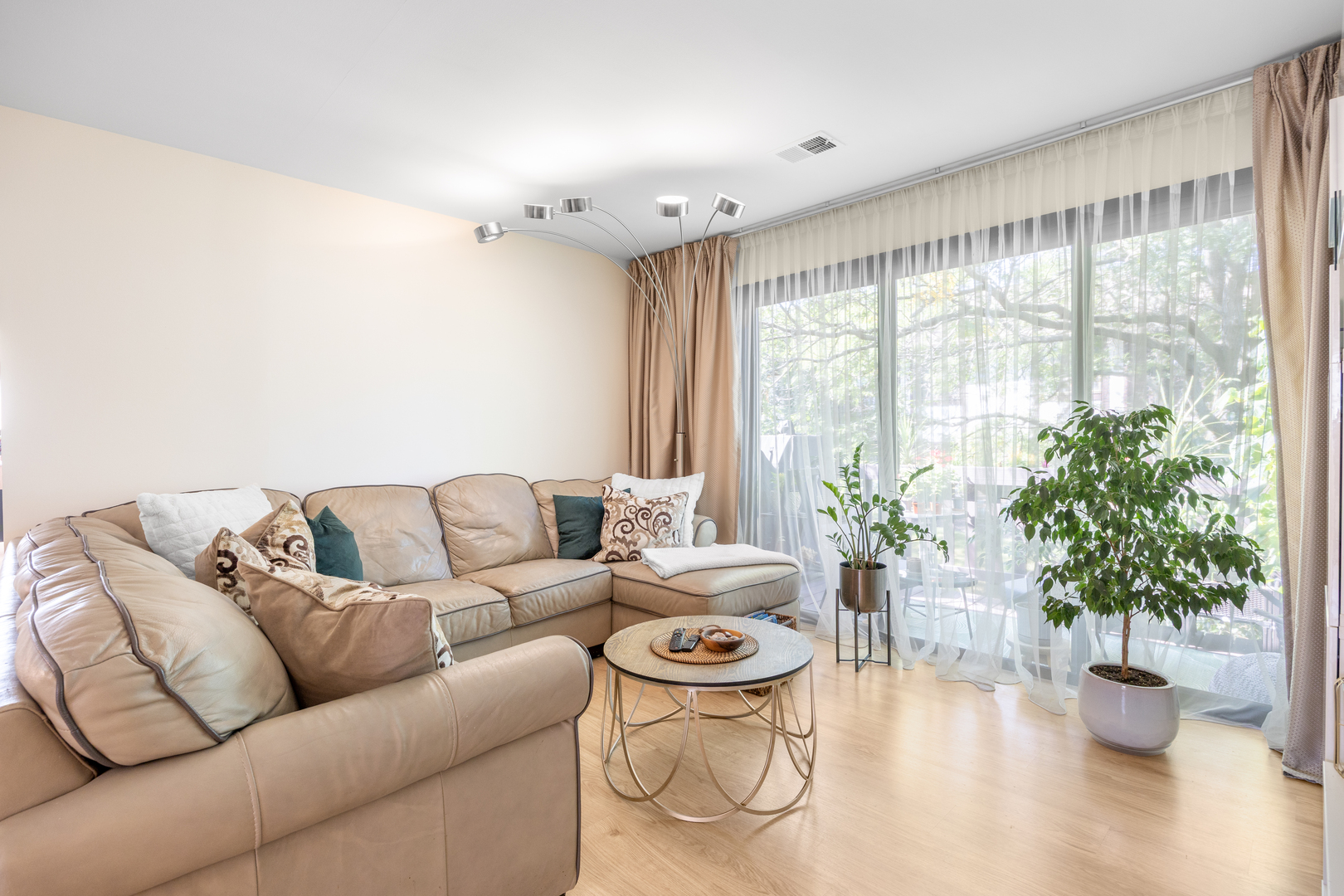 9061 Somerset Court #16, Orland Park, IL 60462