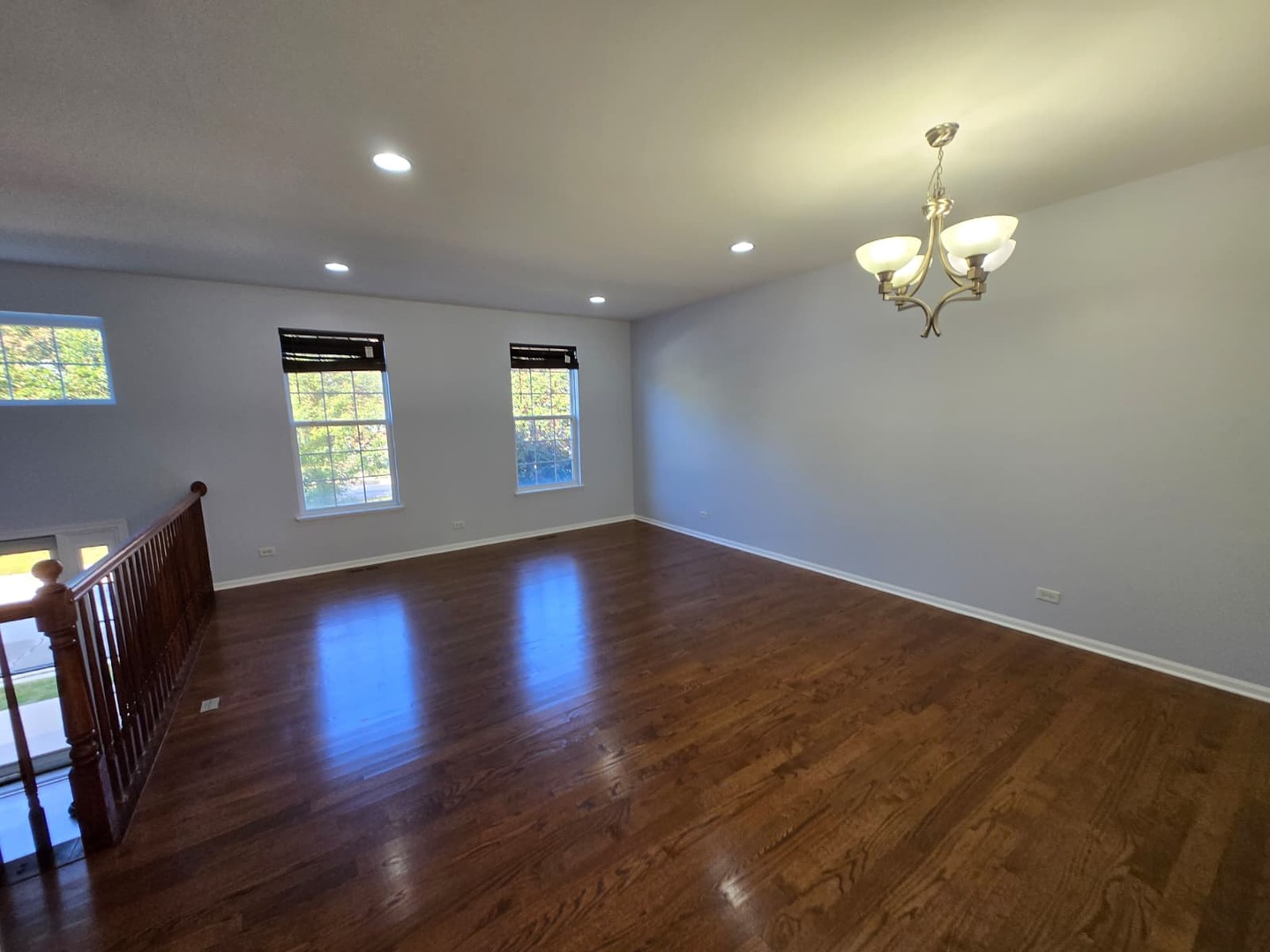 807 STATION Boulevard, Aurora, IL 60504