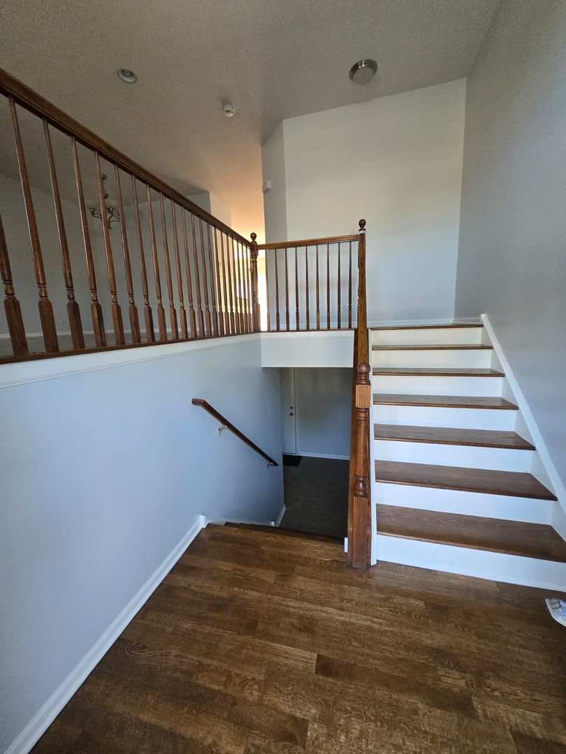 807 STATION Boulevard, Aurora, IL 60504