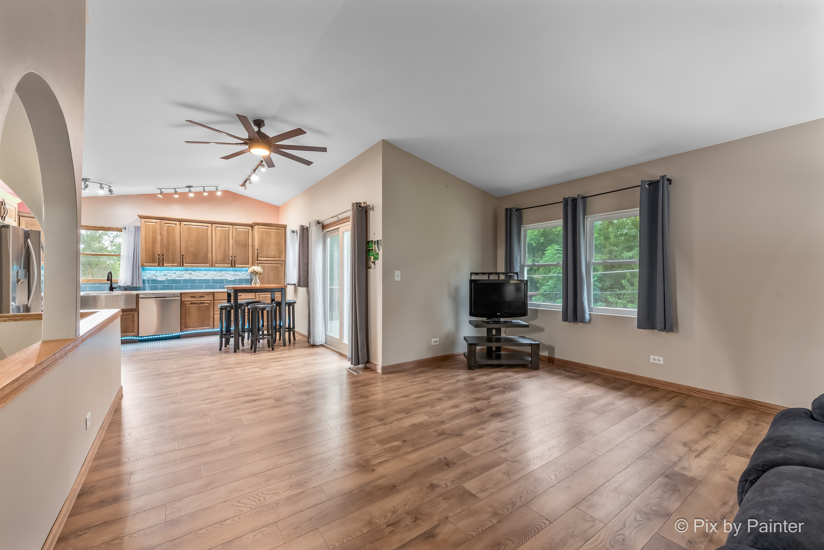 4515 Elmleaf Drive, McHenry, IL 60051
