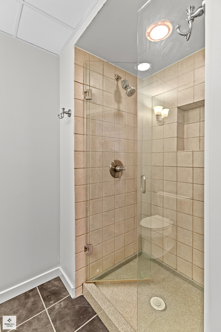 701 W Jackson Boulevard #302B, Chicago, IL 60661