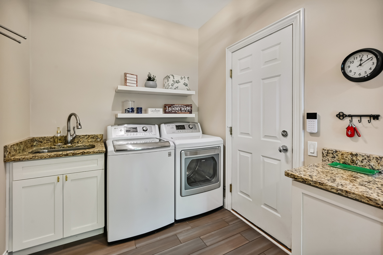 1809 Kelly Court, Darien, IL 60561