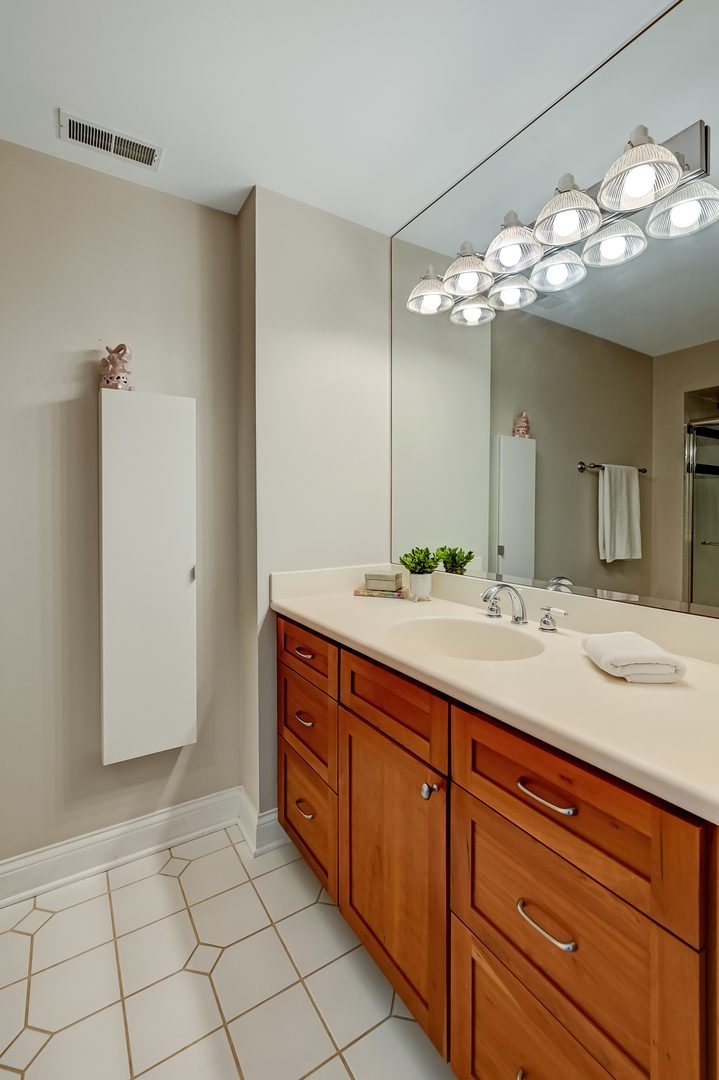 1809 Kelly Court, Darien, IL 60561