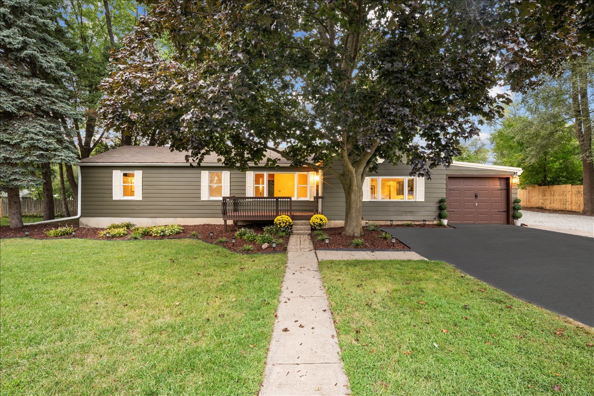 21974 W Engle Drive, Lake Villa, IL 60046