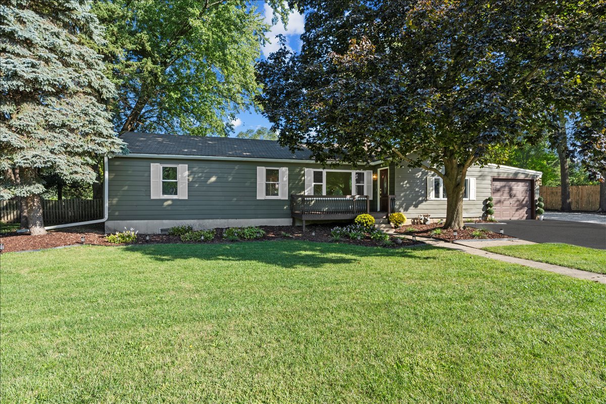 21974 W Engle Drive, Lake Villa, IL 60046