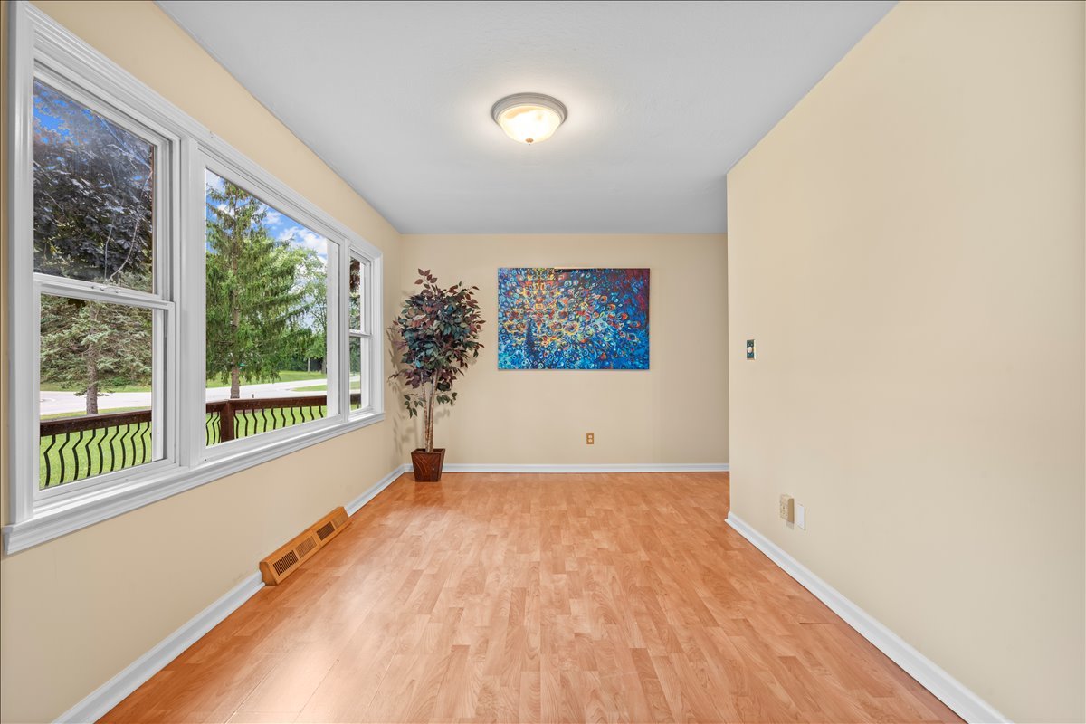 21974 W Engle Drive, Lake Villa, IL 60046