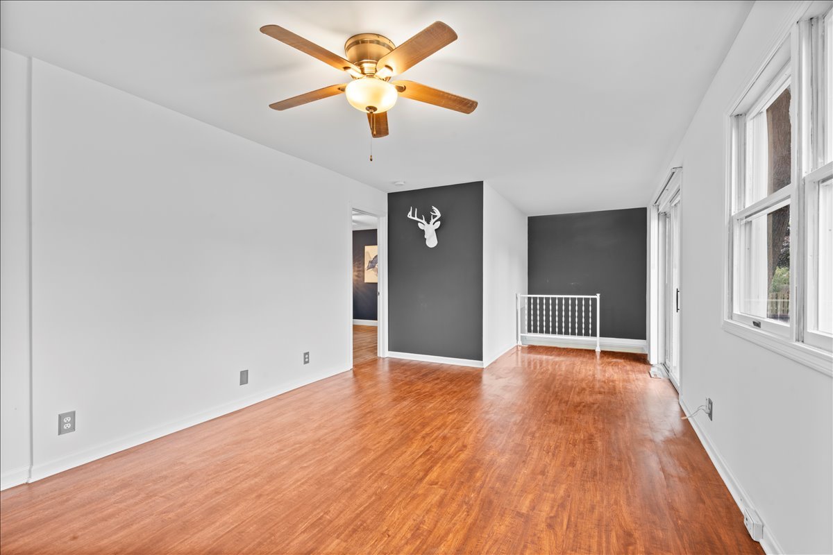 21974 W Engle Drive, Lake Villa, IL 60046