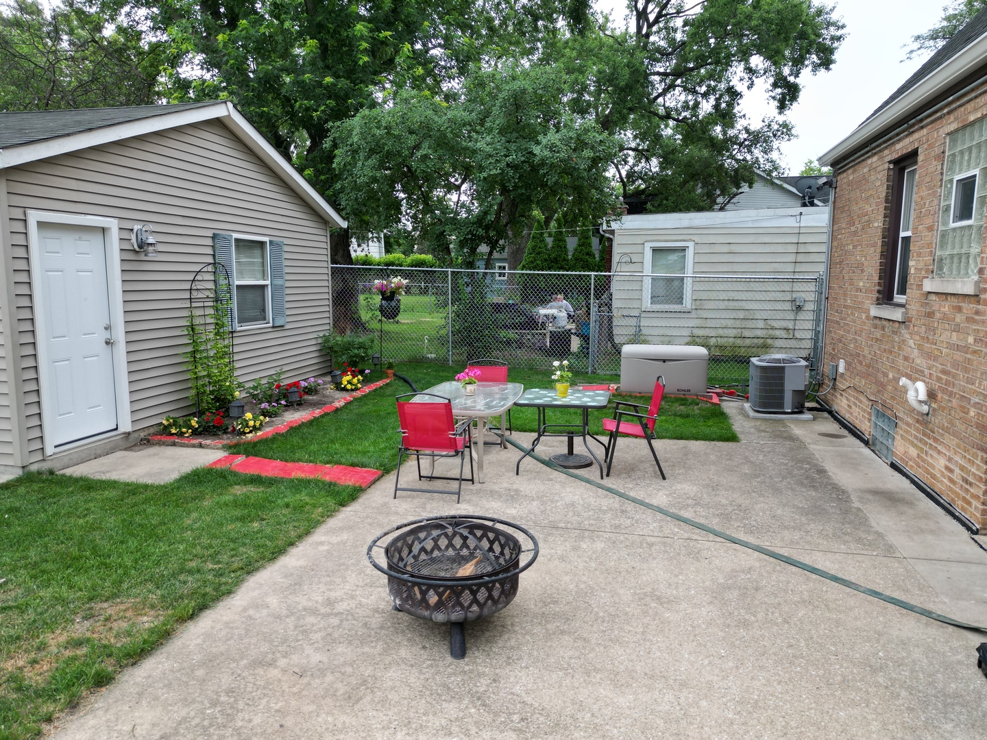 4225 HIGHLAND Avenue, Downers Grove, IL 60515