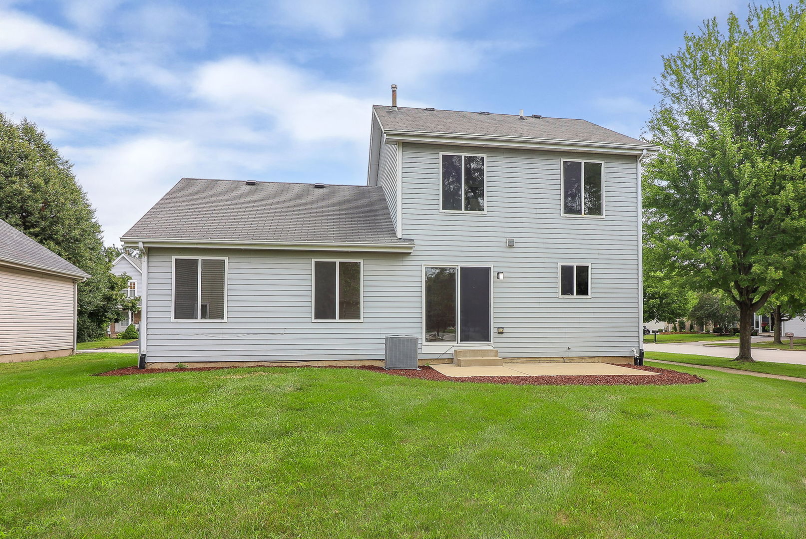 939 Lowell Lane, Naperville, IL 60540