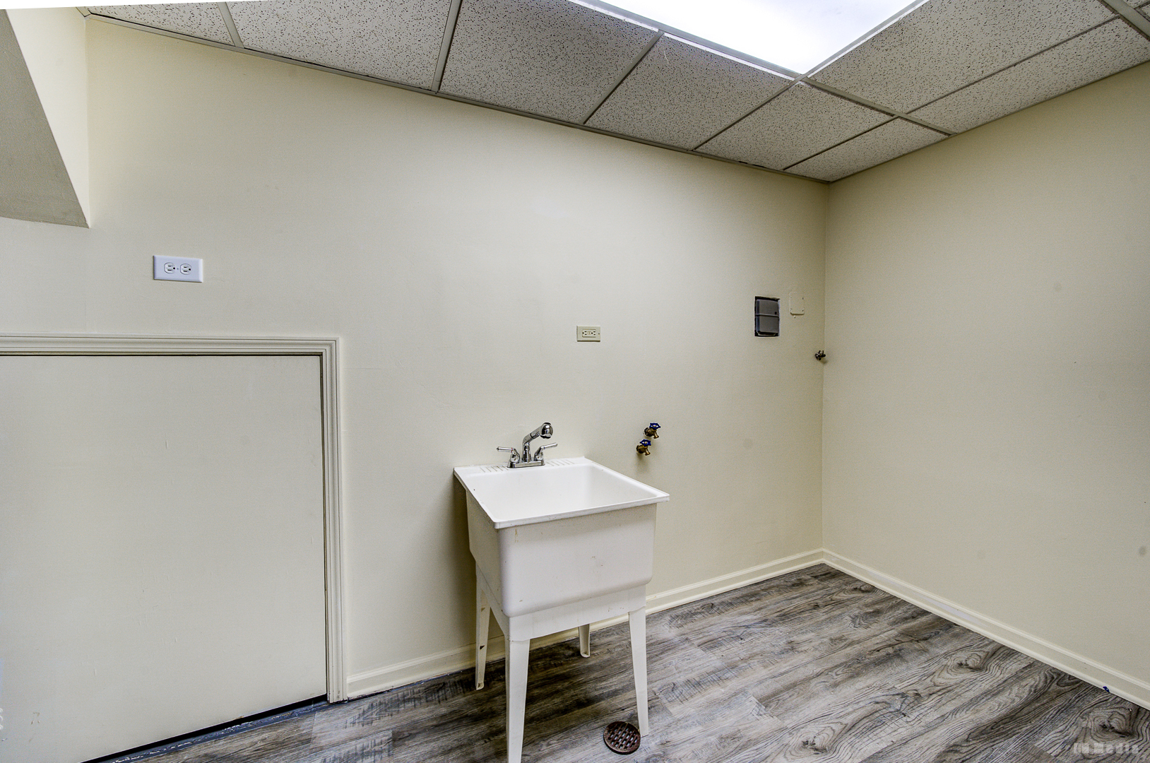 11601 S Lawler Avenue, Alsip, IL 60803
