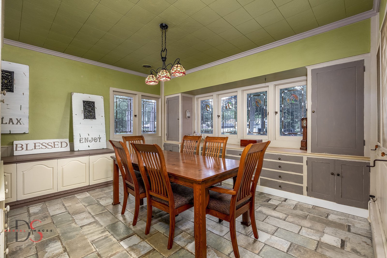105 Leland Lane, Ottawa, IL 61350