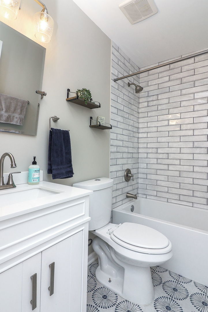 323 Danbury Drive, Naperville, IL 60565