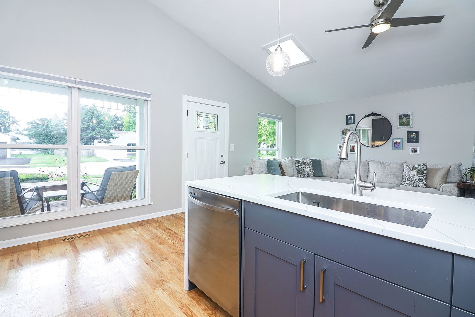 323 Danbury Drive, Naperville, IL 60565