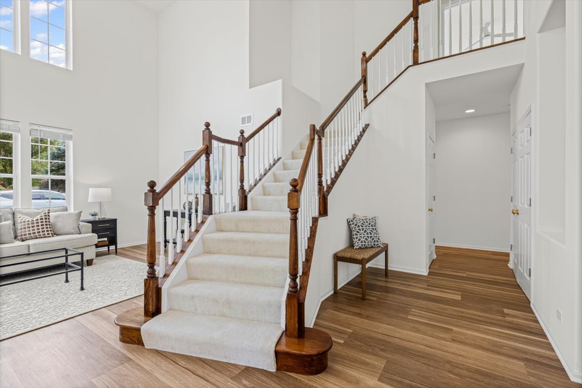 1509 Eric Lane, Libertyville, IL 60048