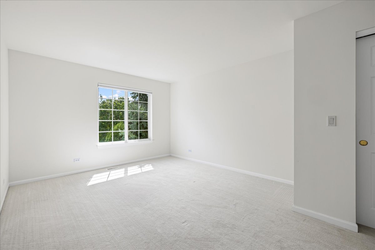 1509 Eric Lane, Libertyville, IL 60048