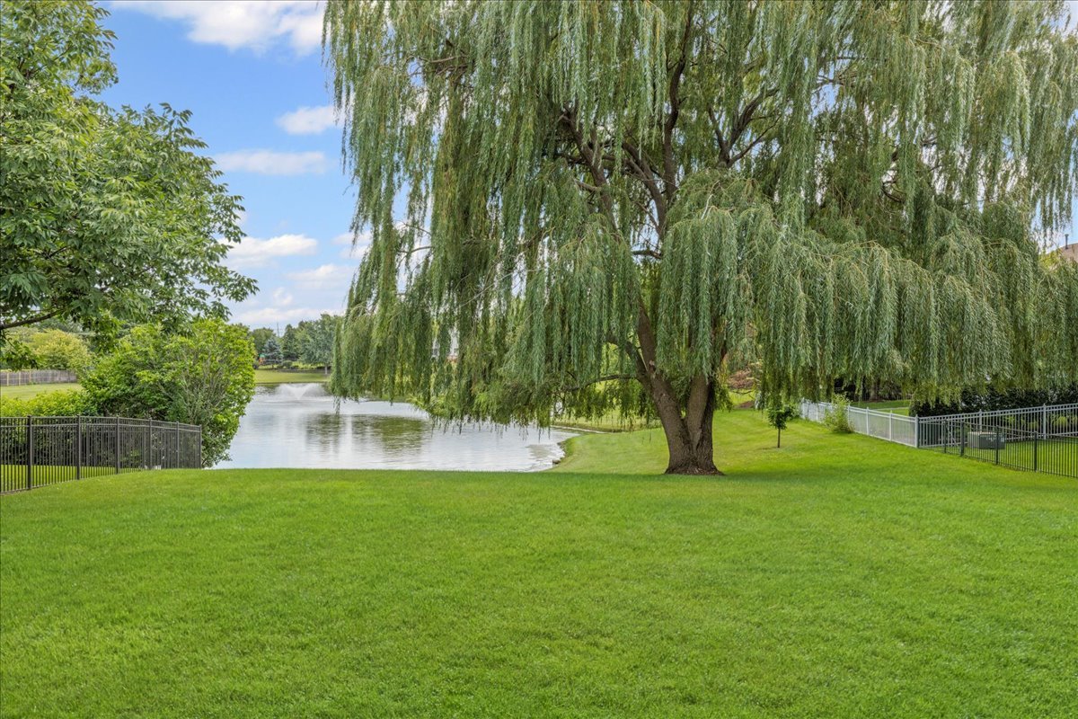 1509 Eric Lane, Libertyville, IL 60048