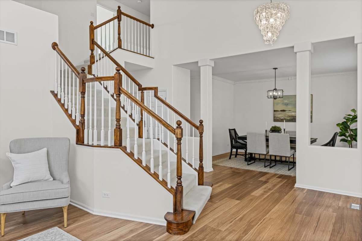 1509 Eric Lane, Libertyville, IL 60048