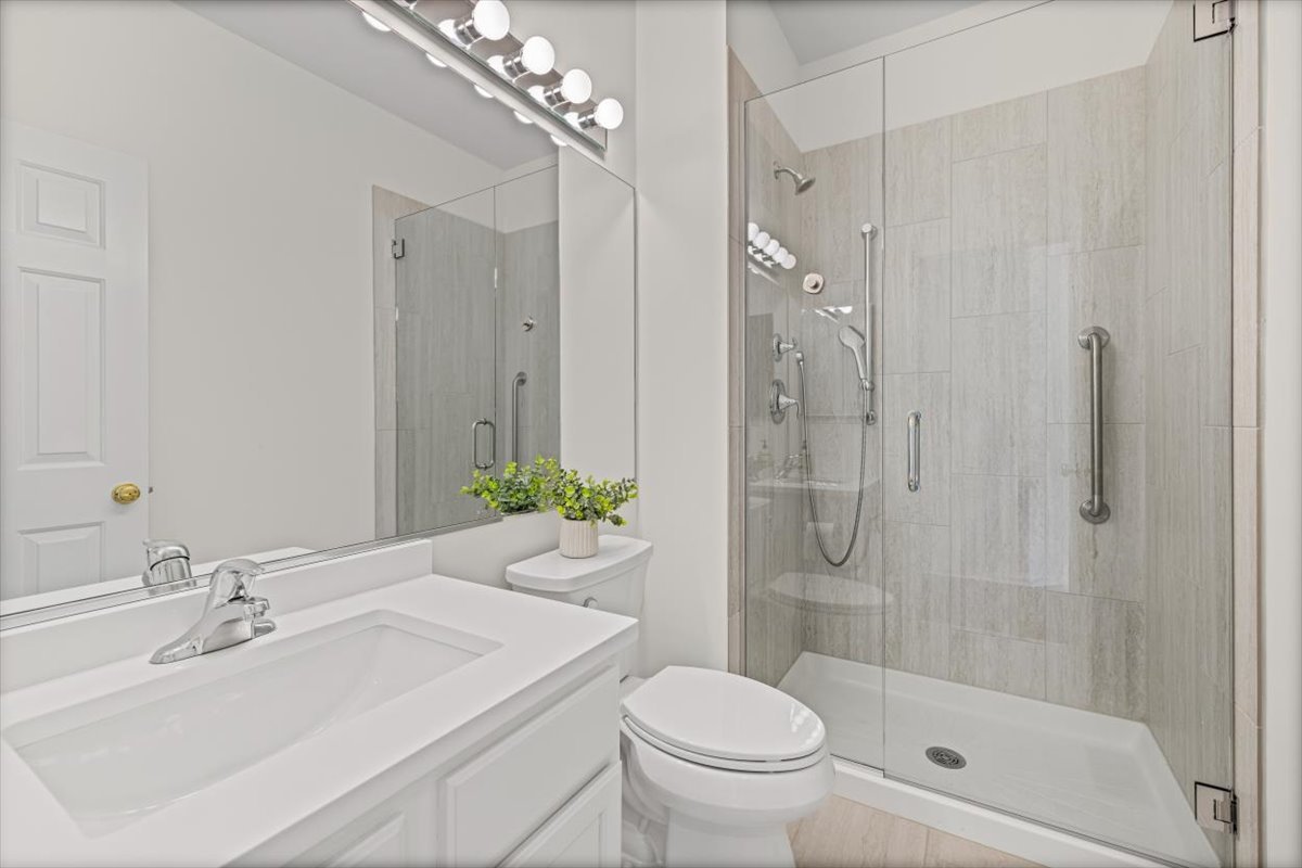 1509 Eric Lane, Libertyville, IL 60048
