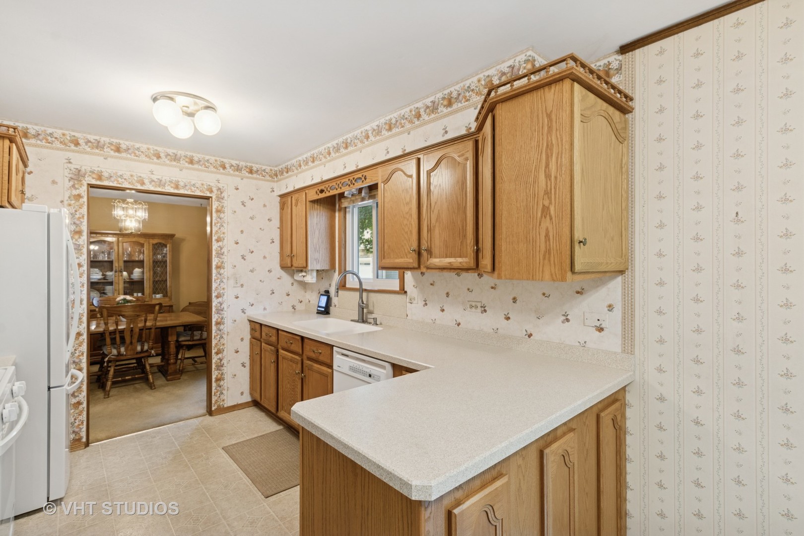 1027 Duxbury Lane, Schaumburg, IL 60193