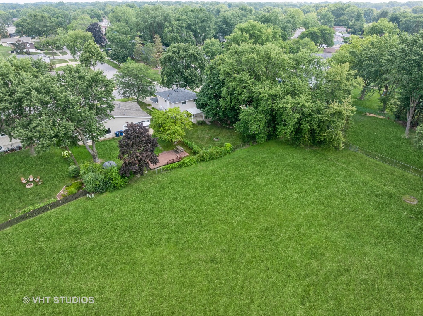 1027 Duxbury Lane, Schaumburg, IL 60193