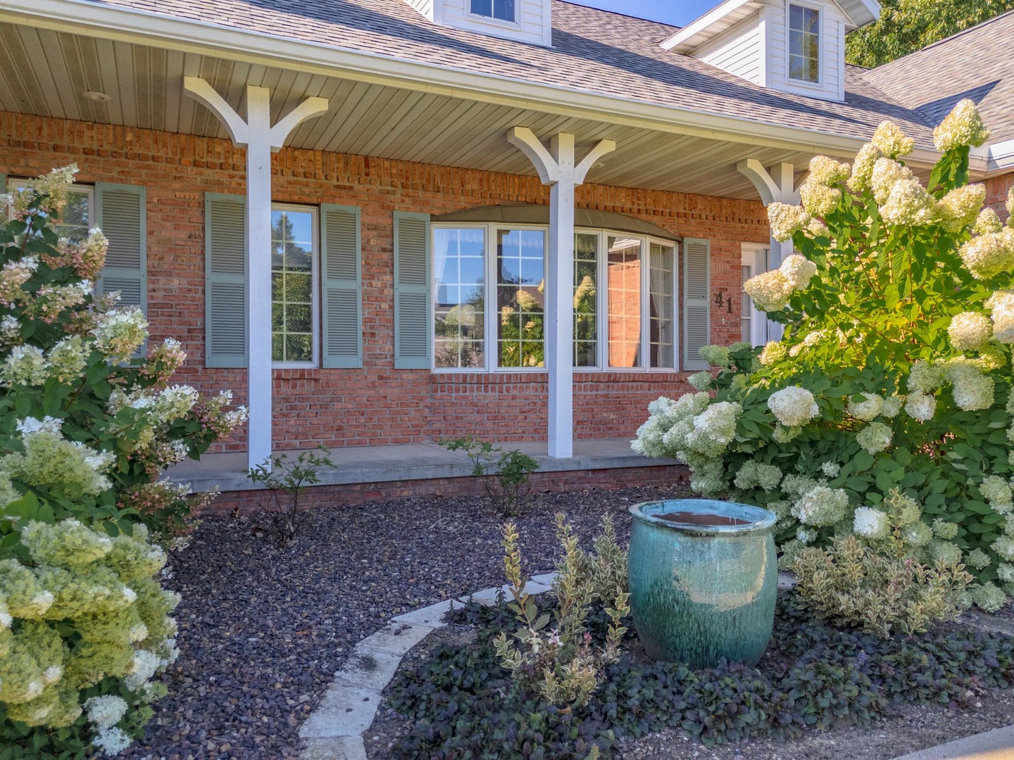 41 Ravenwood Circle, Bloomington, IL 61704