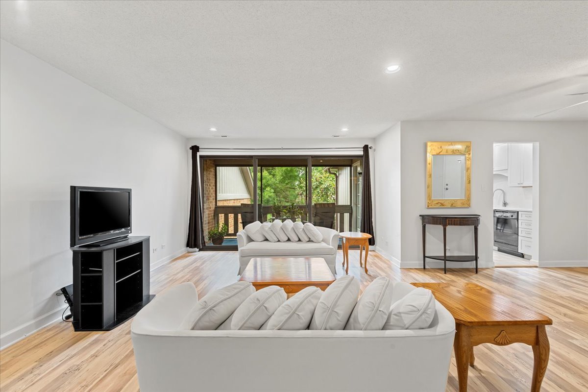 7711 W OAK RIDGE Court #2A, Palos Heights, IL 60463