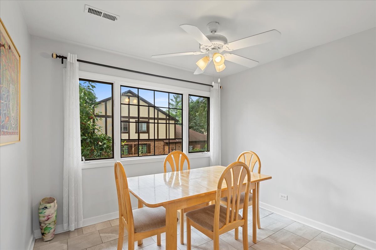 7711 W OAK RIDGE Court #2A, Palos Heights, IL 60463