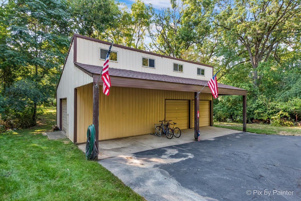 4915 Terra Cotta Road, Crystal Lake, IL 60012