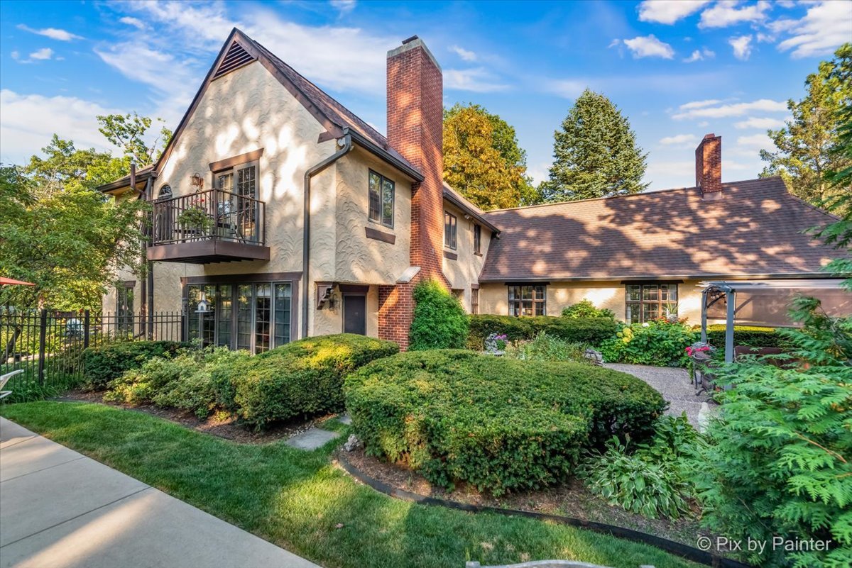 4915 Terra Cotta Road, Crystal Lake, IL 60012