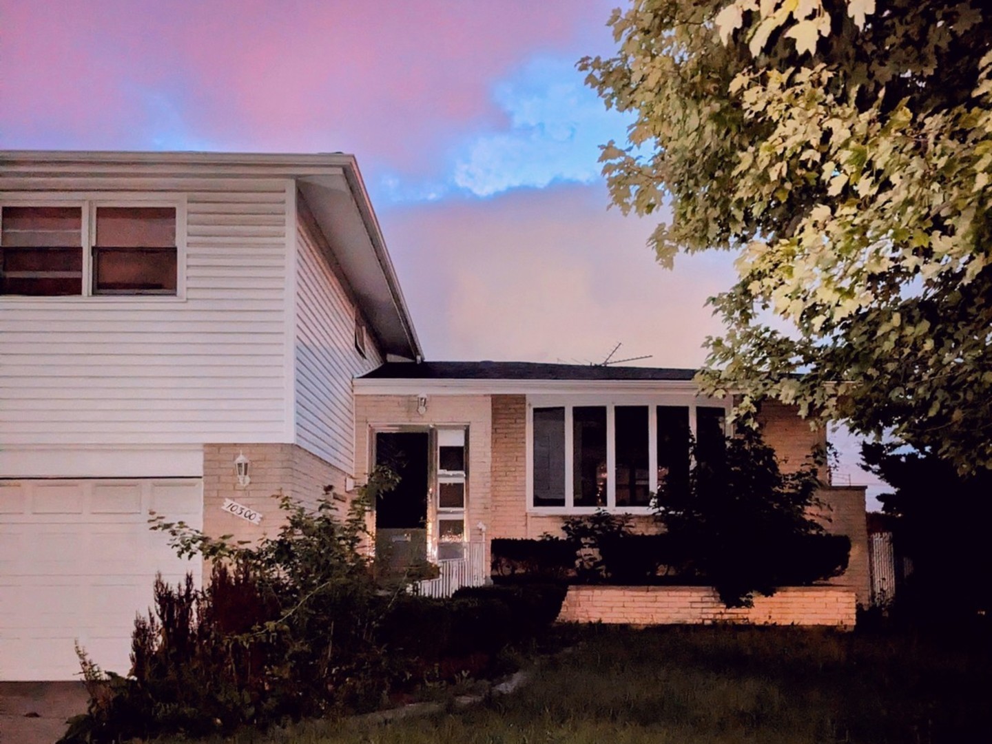 10300 Long Avenue, Oak Lawn, IL 60453